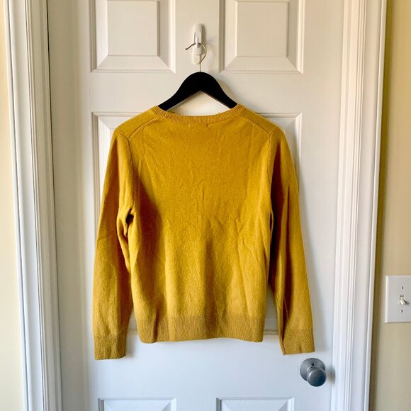 NWT Quince Mongolian Cashmere Crewneck Sweater, Spicy Mustard, Medium - Picture 4 of 8